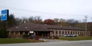 Quality Near Area Inn 4*