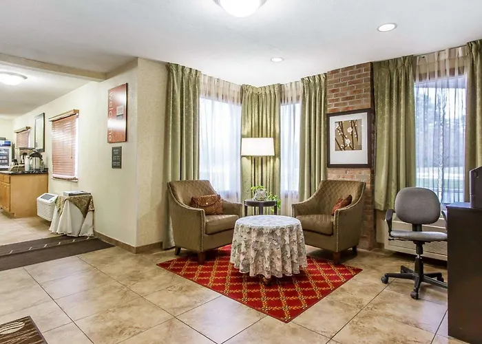 Quality Near Area Inn 4*