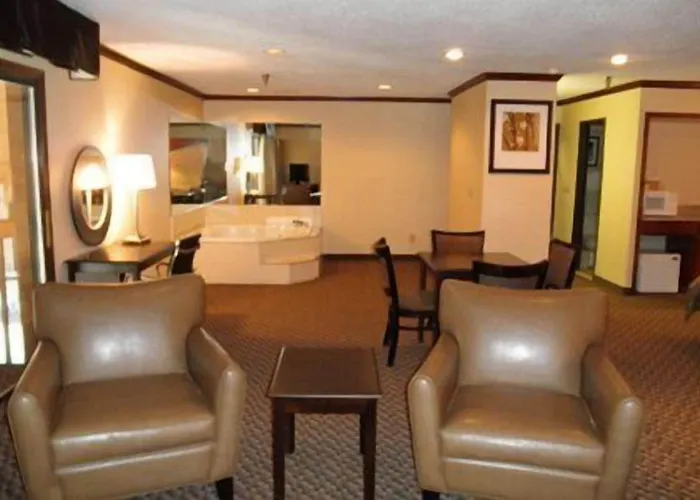 Inn Quality Near Area Macomb