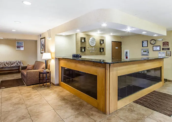 Inn Quality Near Area Macomb